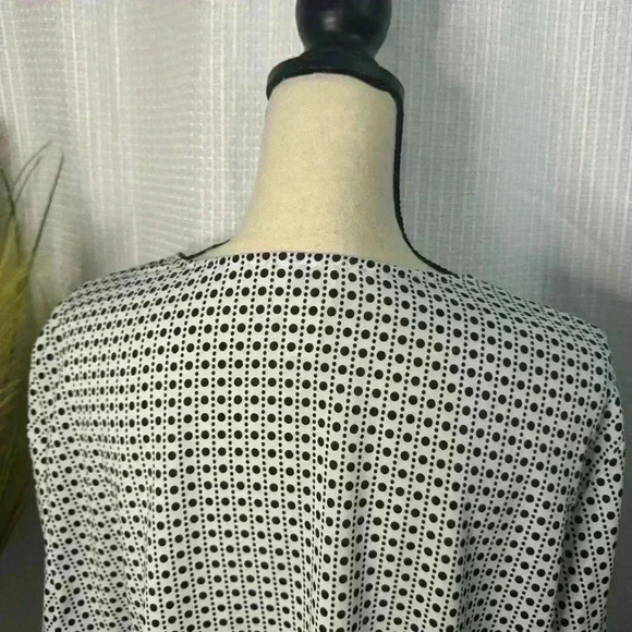 Chico’s Women’s Size 3 XL Long Sleeve Criss Cross V Neck Mixed Print Tunic - Picture 7 of 10